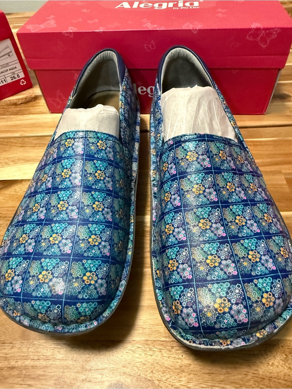 Alegria Women's Blue Floral Slip-On Clogs